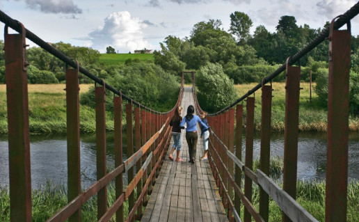56_Kabntis tiltas Papilėje.jpg